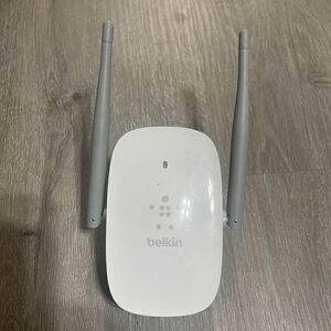 Belkin N600 DB Wireless Range Extender - Belkin F9K1122V2